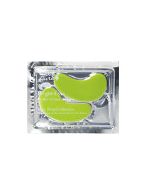 A silver packet from 100% Pure holds two bright green crescent-shaped hydrogel eye masks, called 100% Pure Bright Eyes Masks, made to de-puff and brighten dark undereye circles.