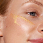 Model using Madara Vitamin C Intense Glow Concentrate