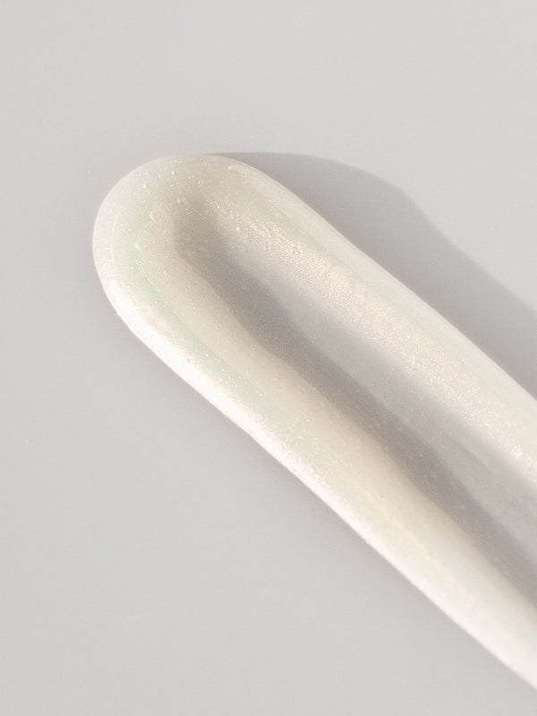 Texture of Madara Melting Cleansing Oil