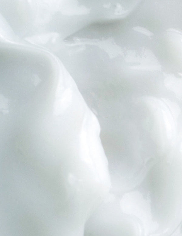 Creamy texture of KORA Organics Milky Mushroom Ultra-Hydrating Mask