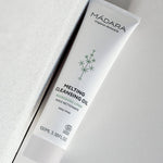 Madara Melting Cleansing Oil bottle photo