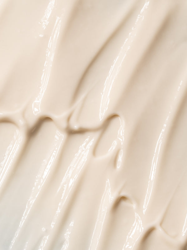 Texture of Madara Shape Caffeine-Mate Cellulite Cream