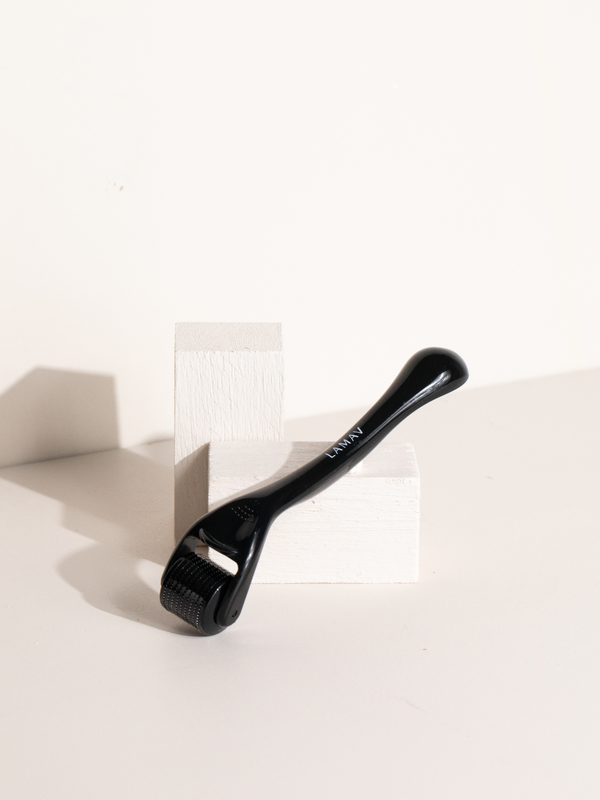 LAMAV Micro Dermal Roller close up