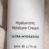 LAMAV Hyaluronic Moisture Cream bottle close up
