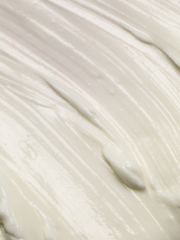 Creamy texture of LAMAV Hydra-Calm Cream Cleanser