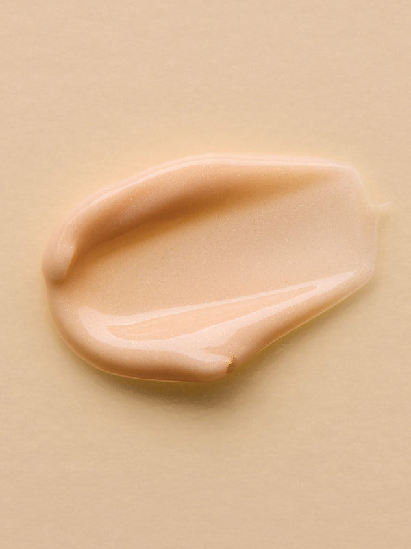 Cream texture of Antipodes Kiwi Seed Gold Luminous Eye Cream