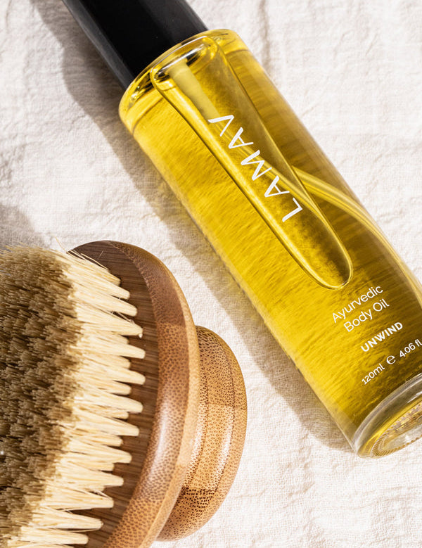 LAMAV Ayurvedic Body Oil Unwind with dry body brush
