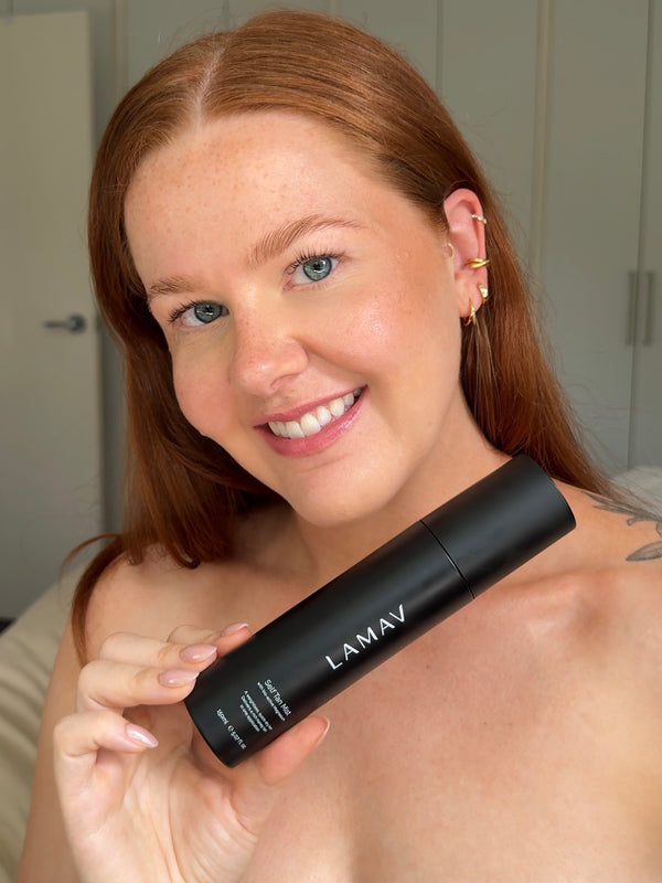 Applying the LAMAV Self Tan Mist