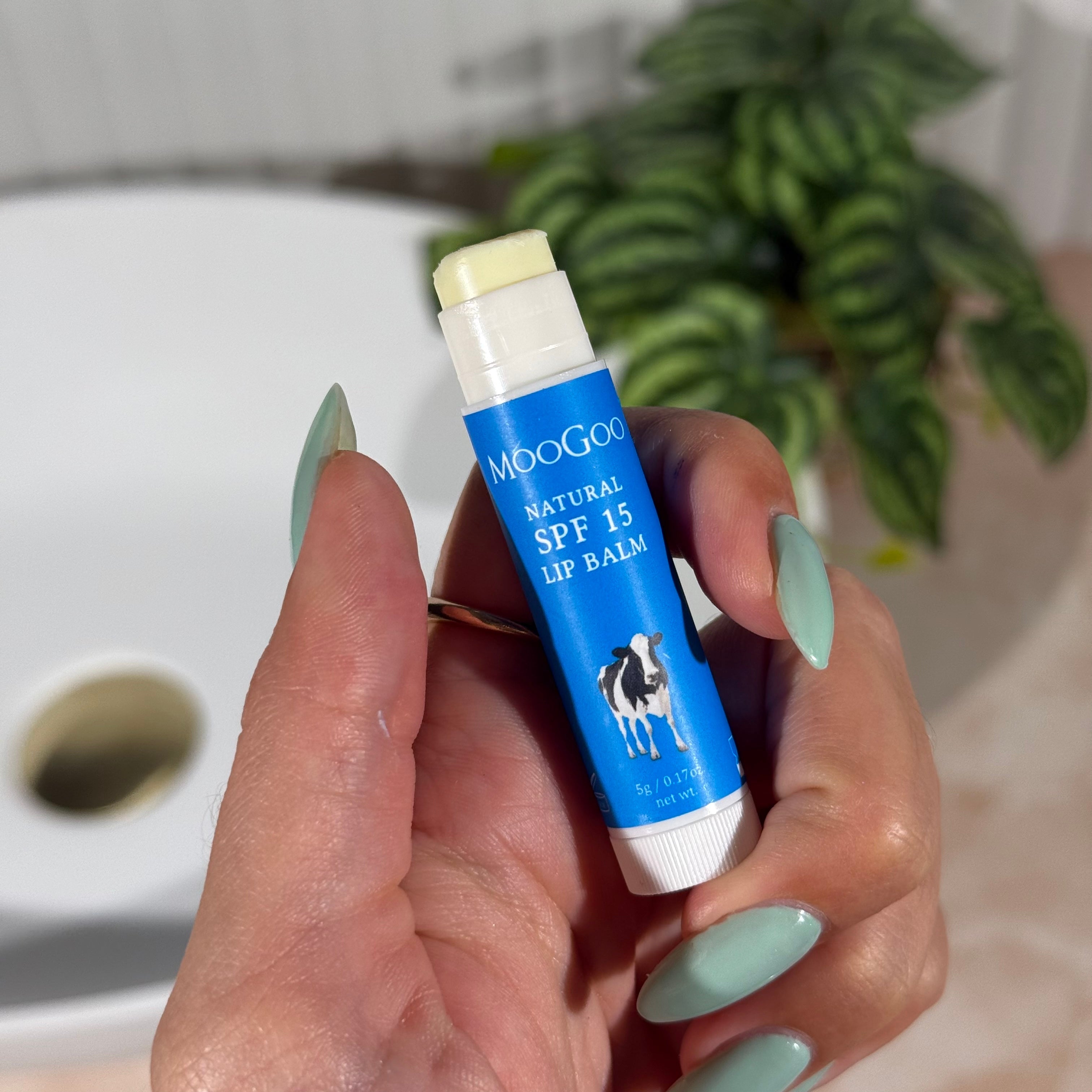 MooGoo Natural SPF15 Lip Balm 5g lifestyle image