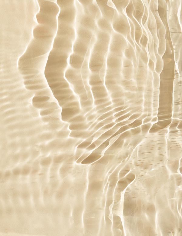 Oil texture of LAMAV Marula Oil Cleanser