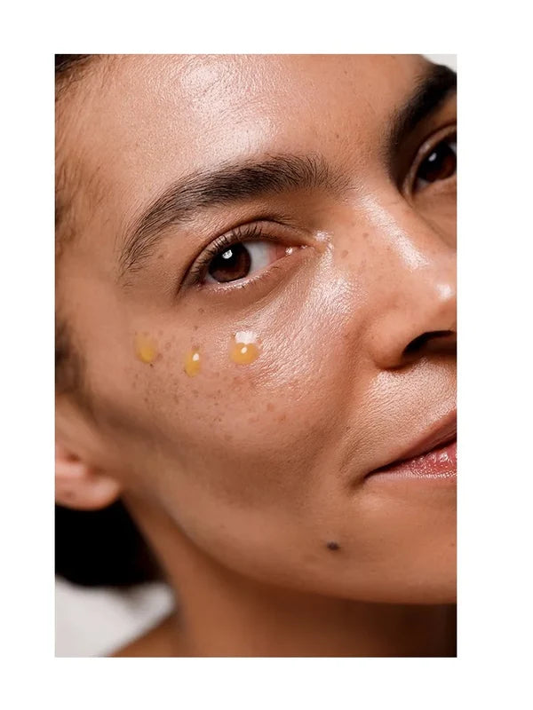 Model using Dr Hauschka Regenerating Eye Serum Intensive