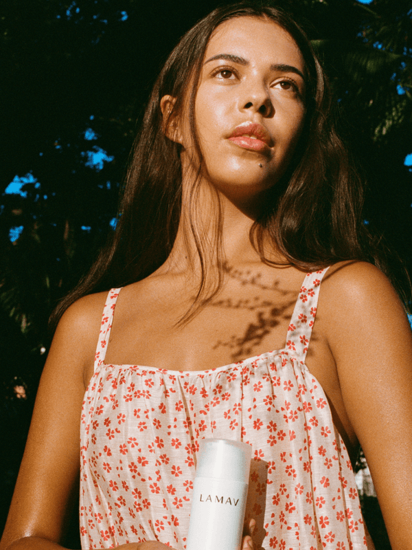 Gel texture of LAMAV Sweet Orange Balancing Cleanser