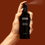Hand spraying Tuttofare Naturally Active Face Mist