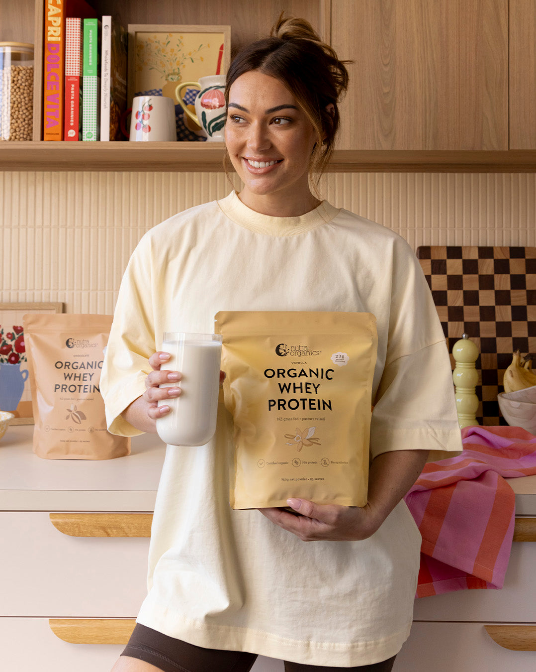 Nutra Naturals Organic Whey Protein Vanilla lifestyle image