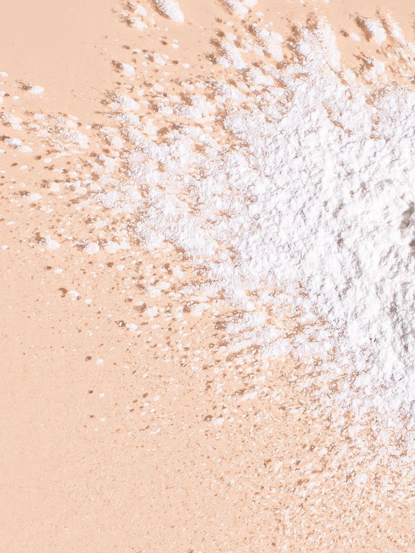A bit Hippy Dry Shampoo powder texture