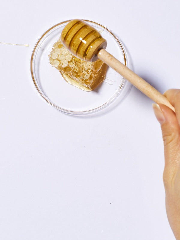 Andalou Pumpkin Honey Glycolic Mask honey lifestyle image