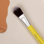 Benecos Foundation Brush official lifestyle image