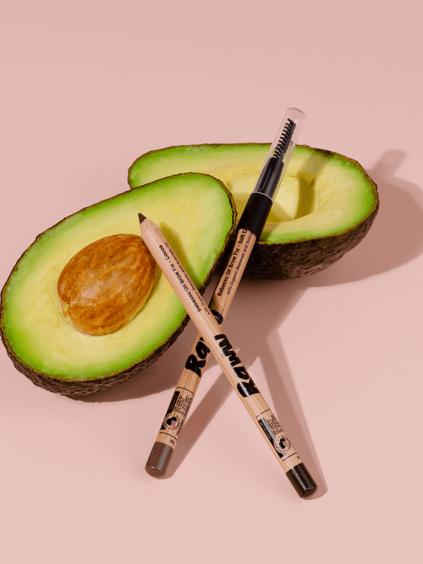 Lifestyle photo of Raww Babassu Oil Brow Fix