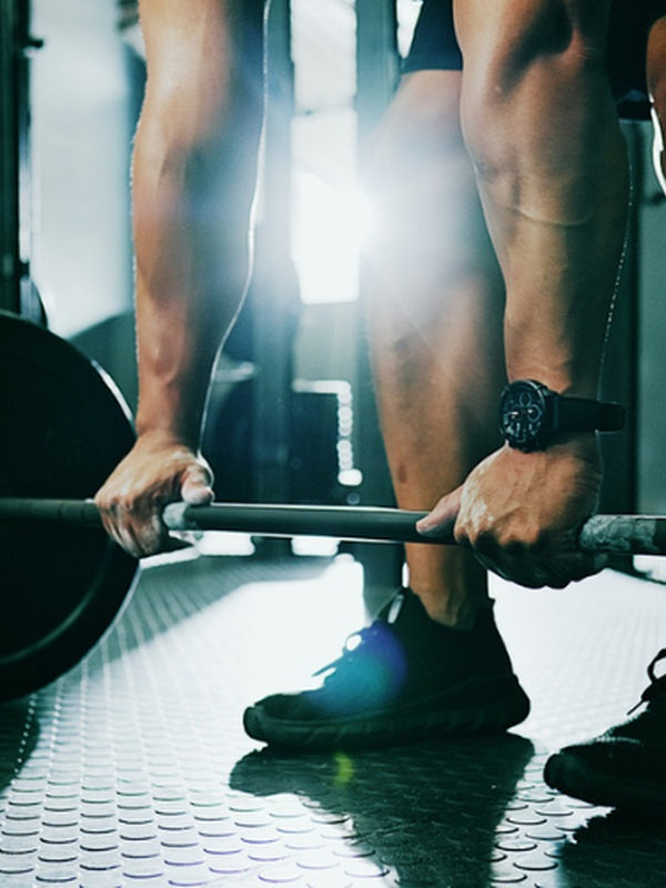 Athlete lifting a barbell in official Melrose FutureLab Ultra Pure Creatine lifestyle imagery