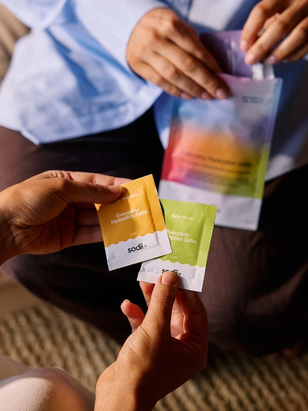 Sodii Everyday Hydration Salts Mixed Flavour friends choosing flavours from the sample pack
