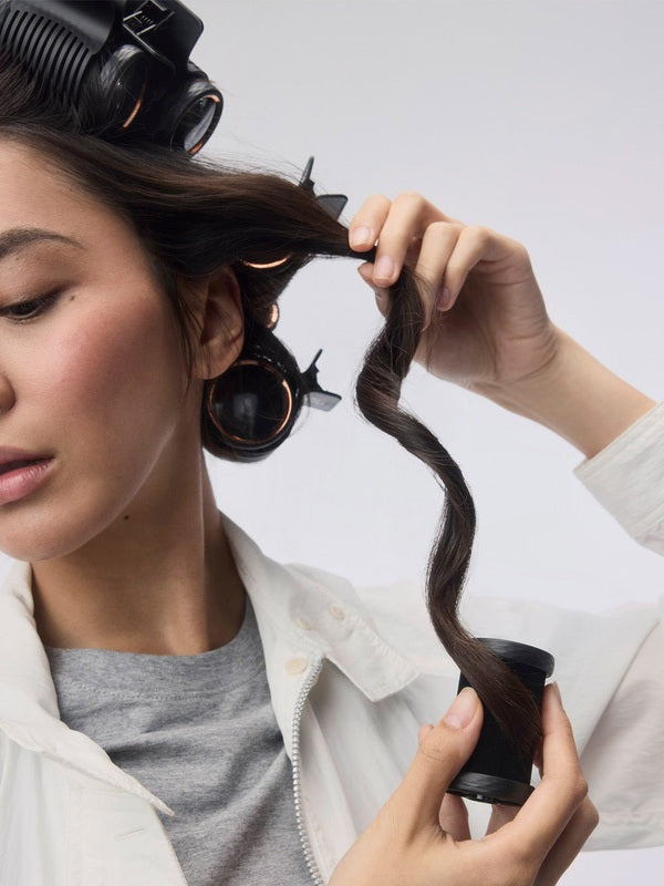 T3 Volumising Hot Rollers LUXE in use