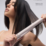 T3 SinglePass Smooth X Flat Iron in use