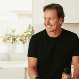 Guy Leech with The Age Hack LIV longevity formula